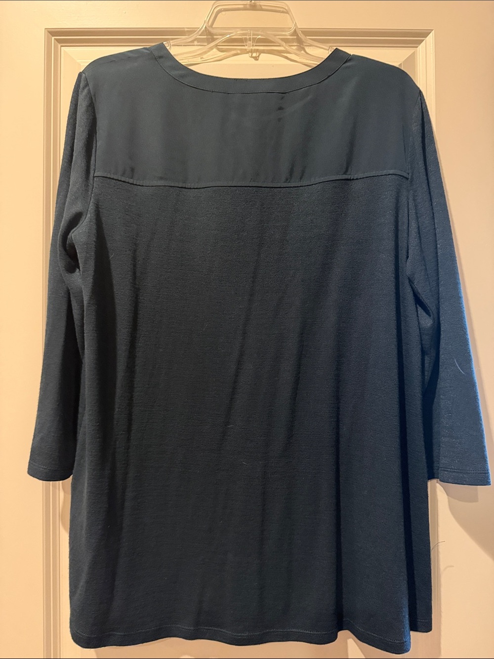 41 Hawthorn Split-Neck Long Sleeve Top - Picture 3 of 3